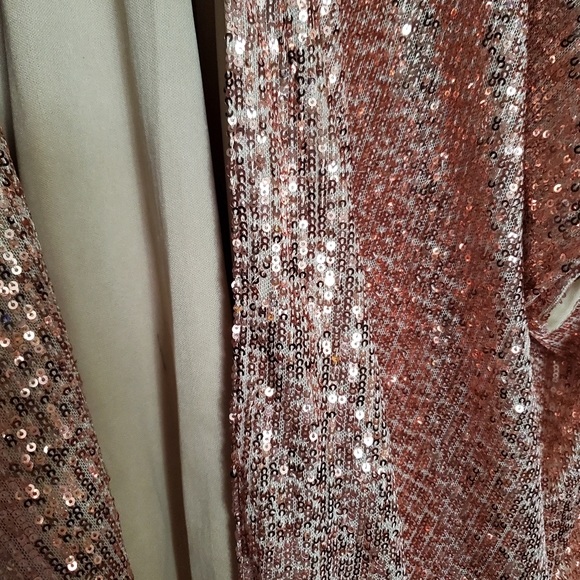 NWT Torrid Champagne Sequin Ruana. One Size. - Picture 6 of 6